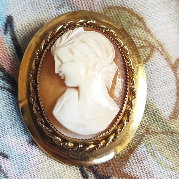 RUSSEL 12KGF Gold Filled Women's Rustic Carved Shell Vintage Transparent Cameo - Picture 9 of 14